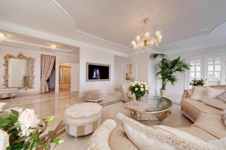 Villa Gloria 圣雅内 客房 照片